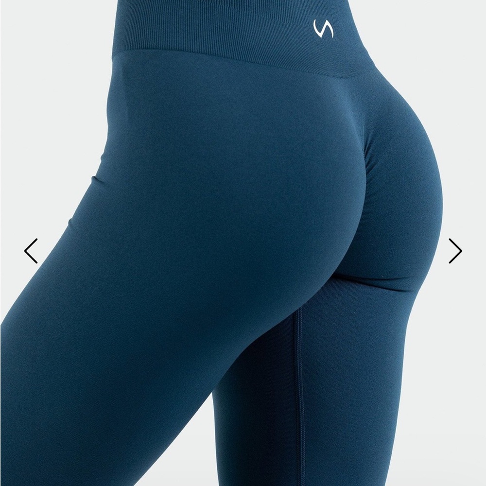 TLF Cosmic Seamless Scrunch Butt Leggings - Picture 2 of 10